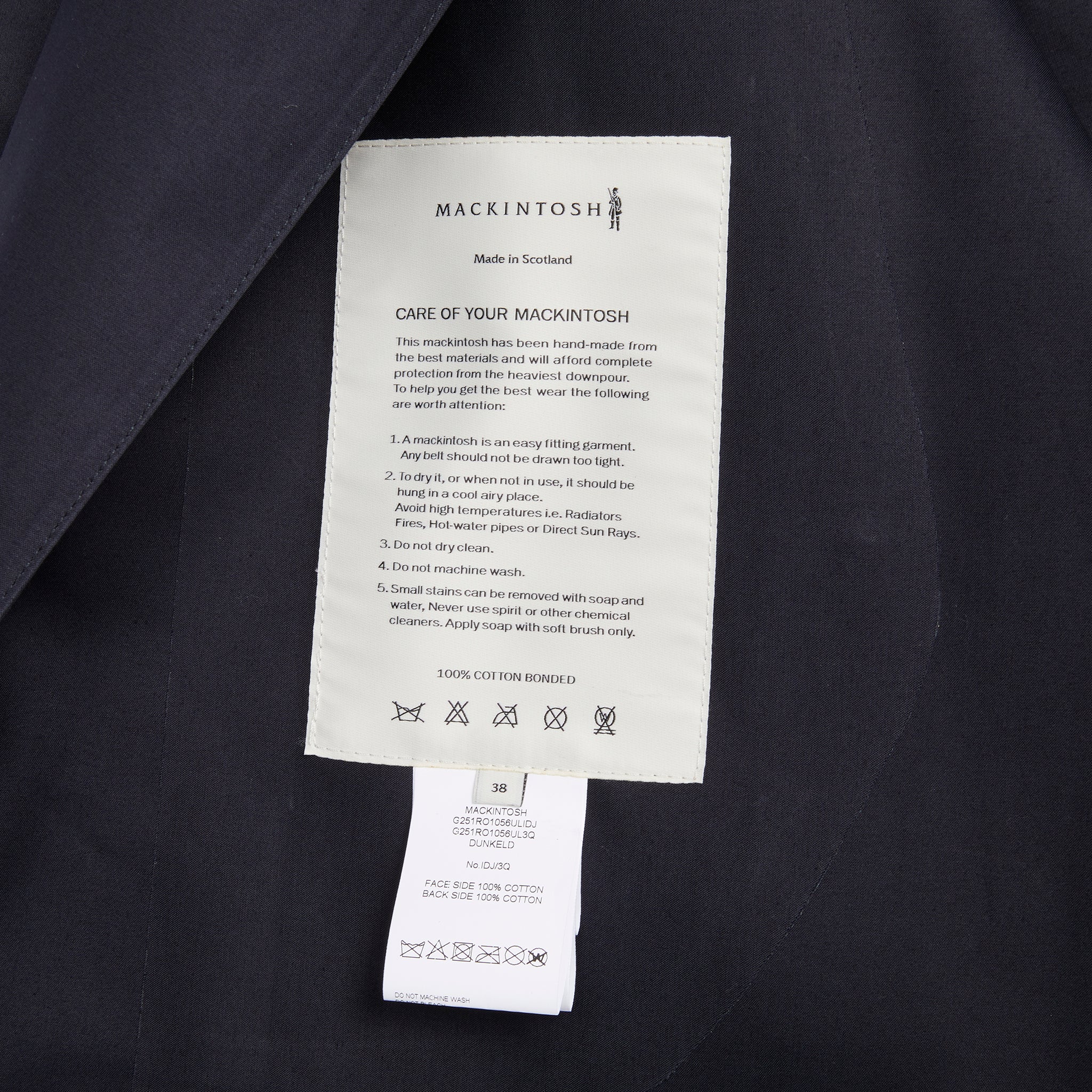 Mackintosh Dunkeld Bonded Cotton Raincoat in Navy - Image 4