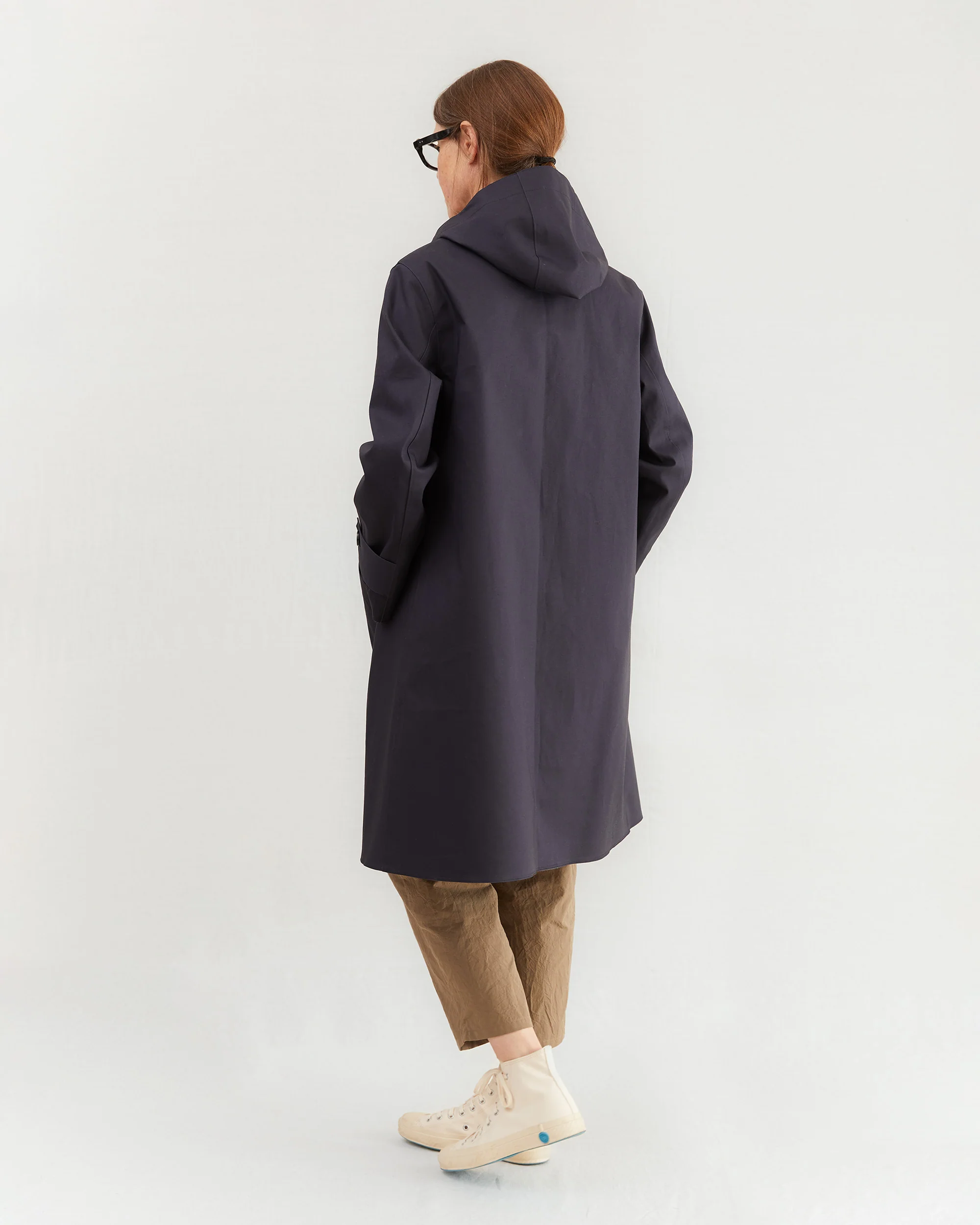 Mackintosh Women's Watten Bonded Cotton Hooded Raincoat in Navy - Image 3